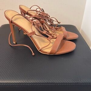 🆕 Express Women’s Strap Tie up sandal heels